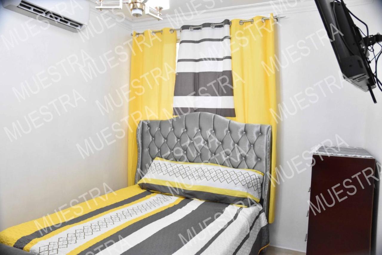 Apartamento En La Carreras Proximo Al Monumento Santiago De Los Caballeros Extérieur photo